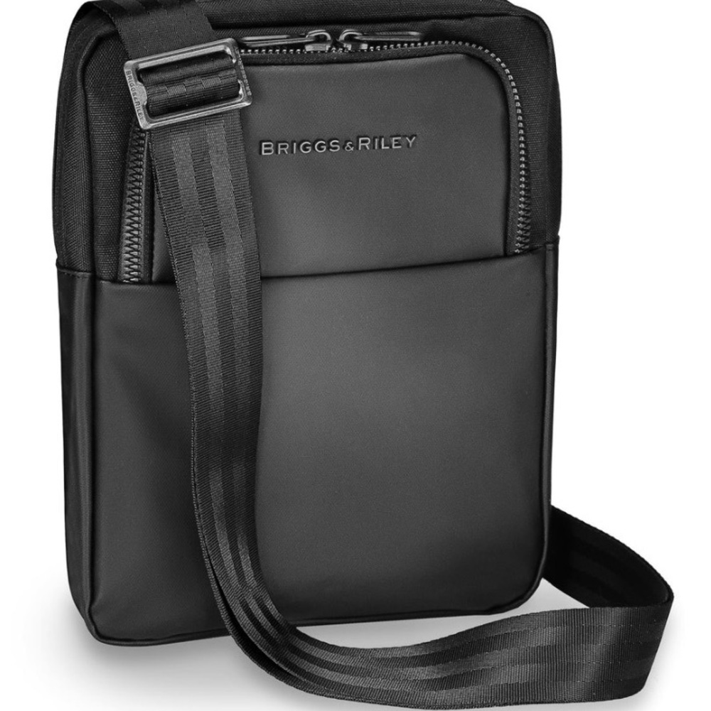 Briggs & Riley New w Tag Messenger Bag